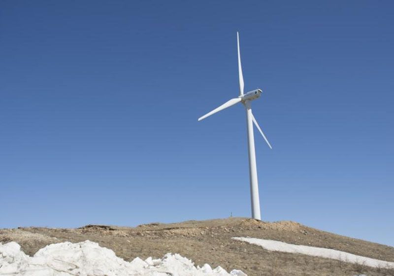 為什么風(fēng)力發(fā)電機(jī)轉(zhuǎn)得那么慢還能發(fā)電？